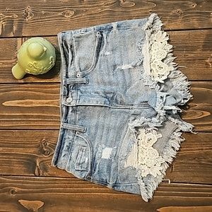 👪 💰 SALE! 💰 Mossimo High Rise Short size 0/25 jean shorts